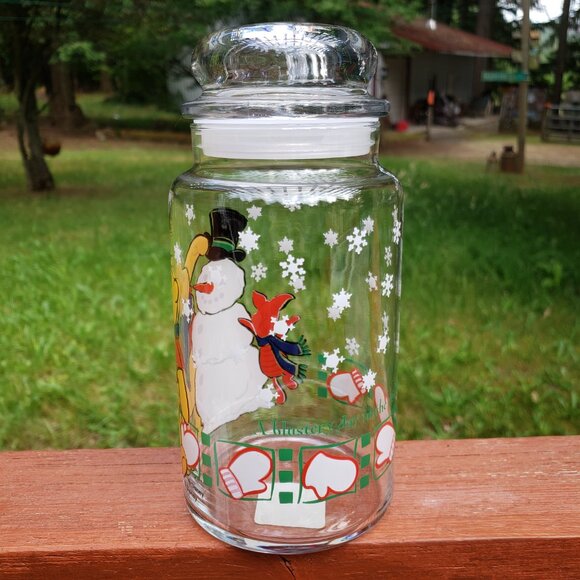 Vintage Anchor Hocking Winnie The Pooh & Piglet WINTER THEMED Glass Jar With Lid - Picture 3 of 16